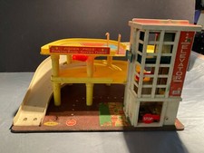 Vintage 1970 Fisher Price #930 Little People Parking Garage AS-IS for parts