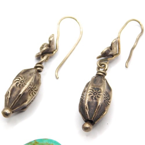 ARTISANAL STERLING SILVER ARTS & CRAFTS SUNBURST EARRINGS - Picture 3 of 5