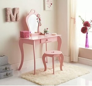 girls vanity table
