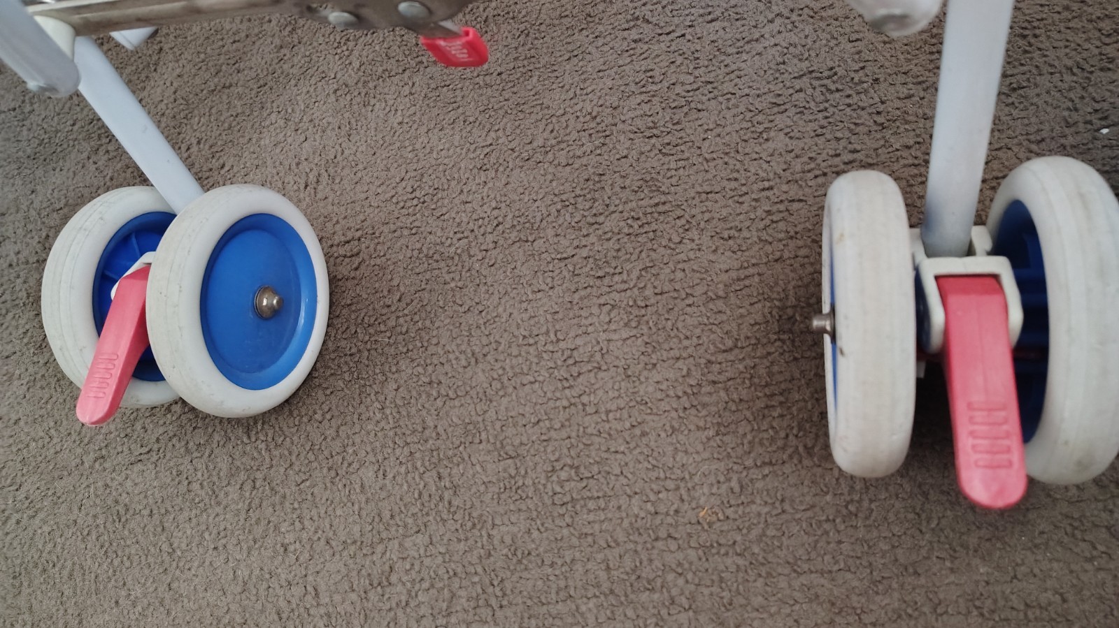 Vintage Kolcraft Umbrella Style Stroller Foldable Colorful Animals *FLAWS*