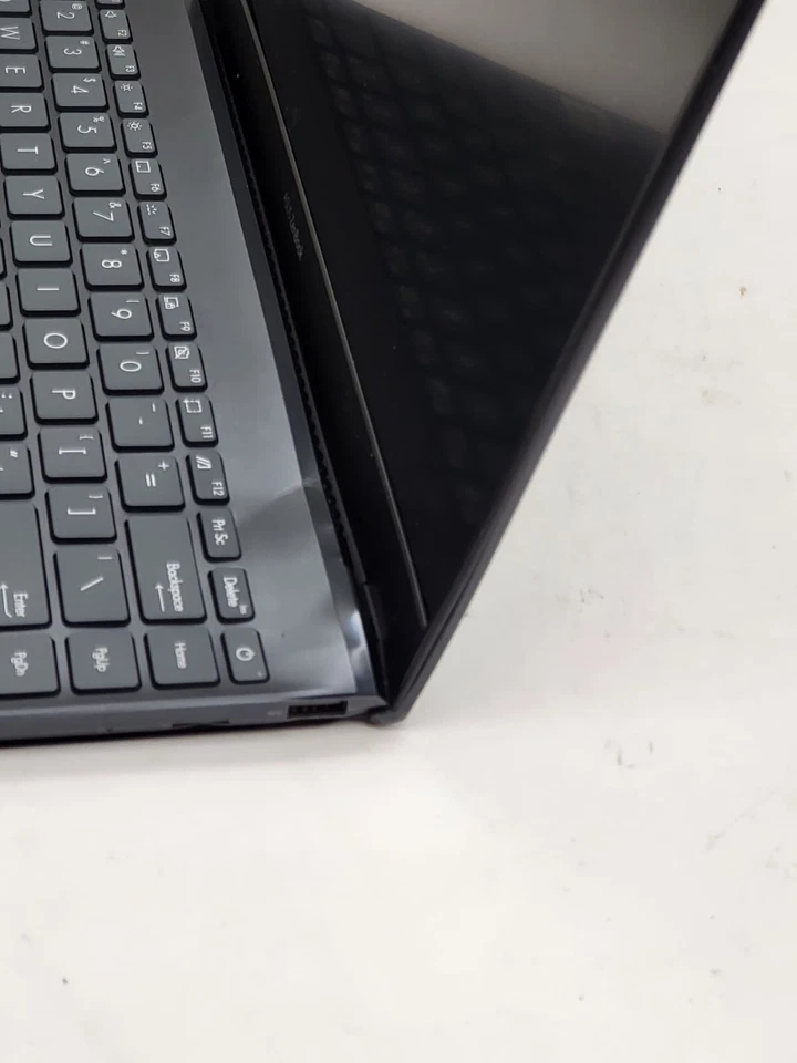 ASUS ZenBook UX325J Core i5-10Gen SIN PROBAR COMO SE LEE SOLO PARA PIEZAS CONSULTAR FOTO Foto 4 de 4