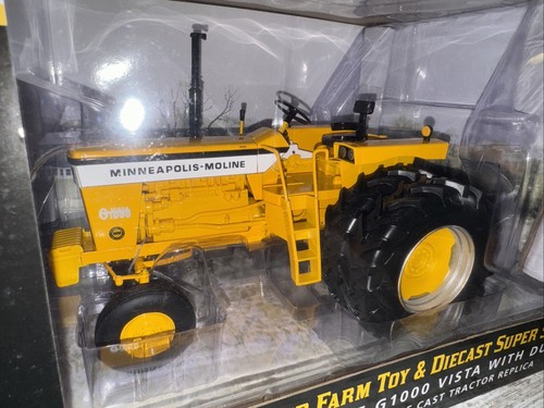 Minneapolis Moline G-1000 Vista 2WD Wide Front, Rear Duals 1/16 Scale Spec Cast - Picture 3 of 15