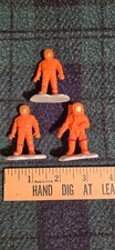 SAFARI LTD ASTRONAUT MINI ACTION FIGURES LOT OF 3