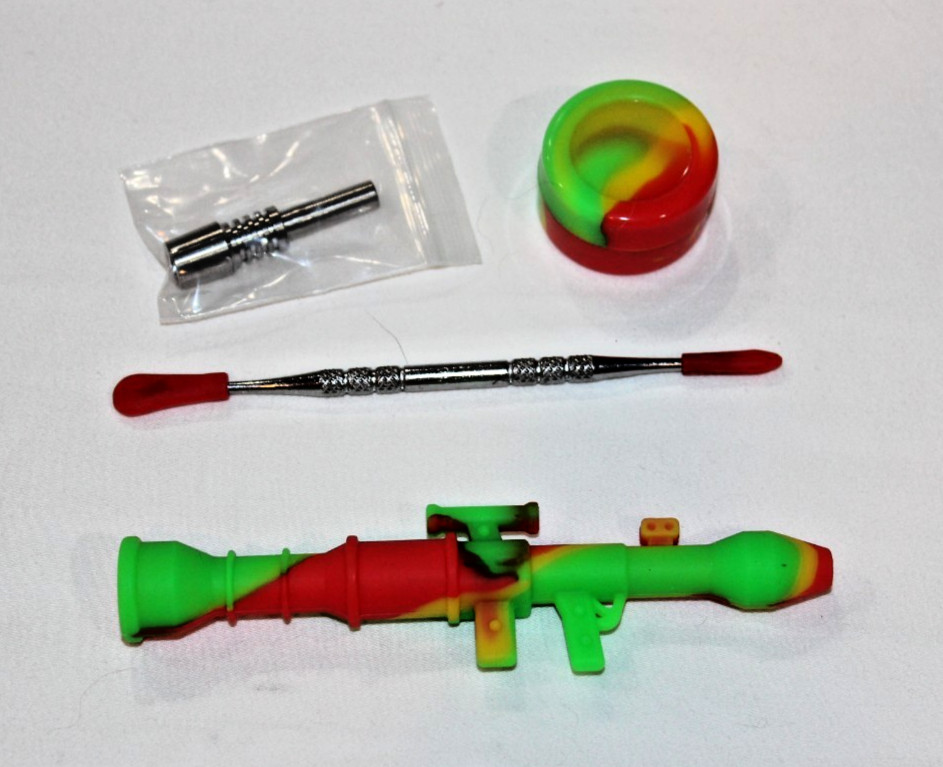 10mm 5.8" Silicone Novelty Collector Straw Toy Titanium Trippy color Dish Cover