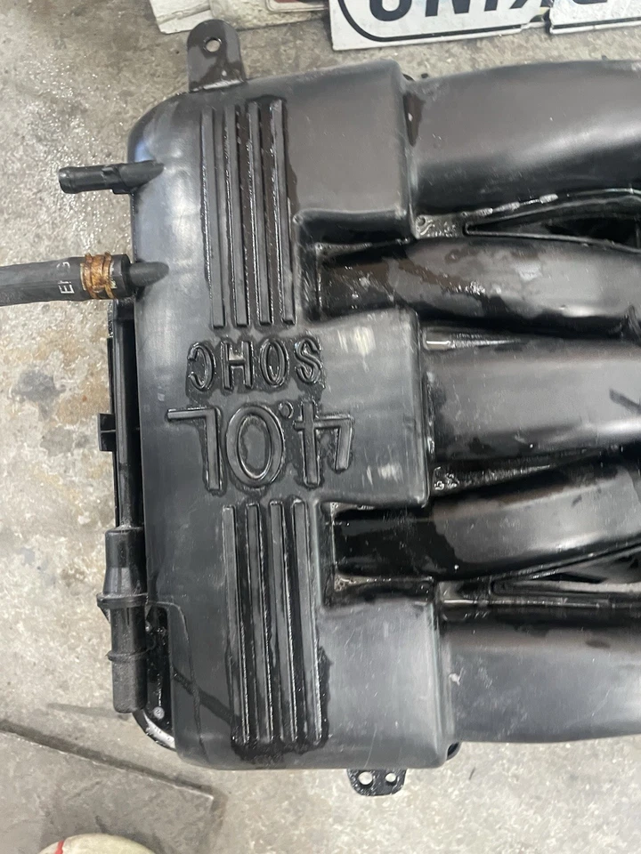 Colector de admisión superior Ford Explorer 2003 4,0 l con cuerpo de acelerador y válvula de purga Foto 2 de 4