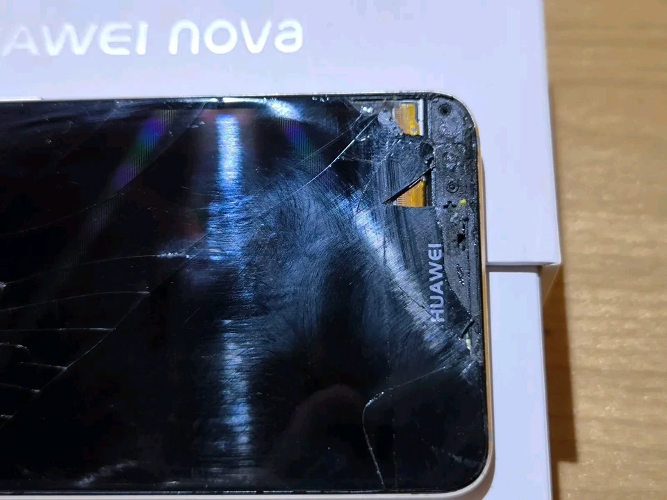 Smartphone Huawei Nova Can-L11 3/32Gb Cellulare Con Display Da Sostituire - Immagine 3 di 4