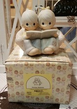 ***VINTAGE*** Precious Moments Figure, "Precious Memories", #106763, NIB