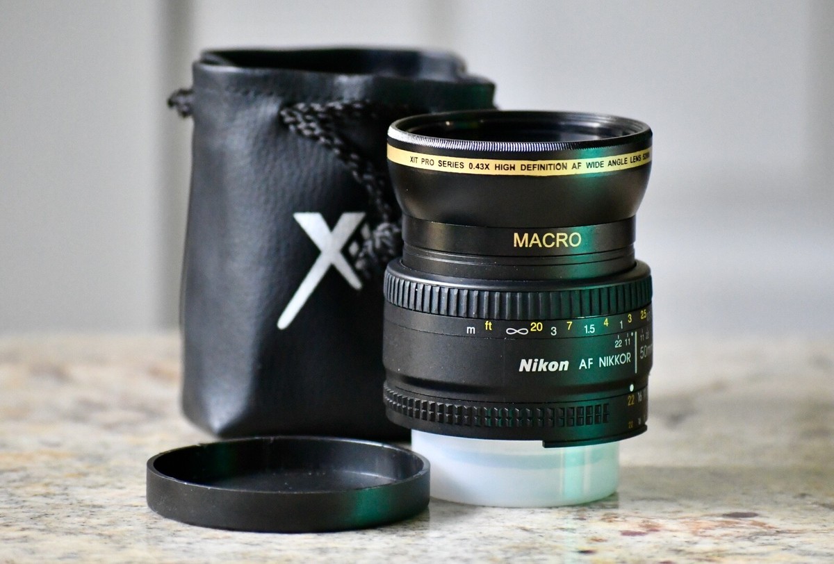 Nikon AF FX NIKKOR 50mm F/1.8D Lens for Nikon DSLR Cameras Nikon AF FX NIKKOR 50mm F/1.8D Lens for Nikon DSLR Cameras