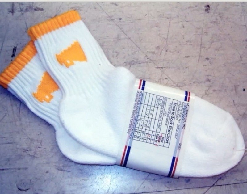 Size 9-11 Gold Megaphone Athletic Cheer Cheerleader Crew Socks NWT