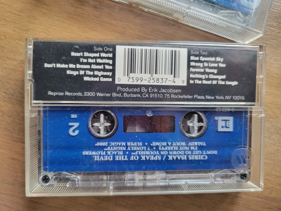 Chris Isaak 3 Cassette Lot: San Francisco Days Heart Shaped World Baja Sessions  - Imagem 3 de 4