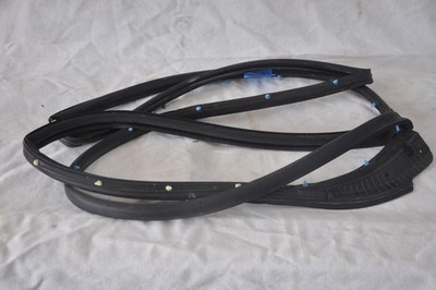 Genuine Mopar Front Door Mounted Weather-strip Left 5076867AD Dodge Journey