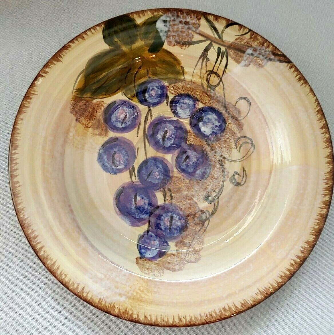 Set Of 2 Tabletops Gallery Vintage Cabernet Salad Plates 8 7/8