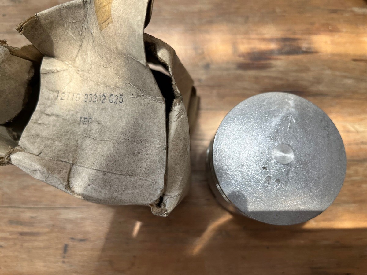 SUZUKI OUTBOARD 9.9 14 16 20 25 28 HP 80-81 12110-93302 Piston O/S