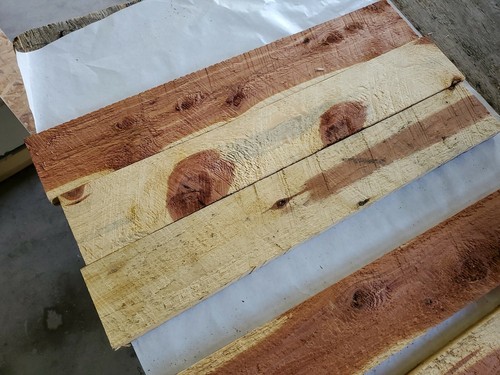 9 pcs. Aromatic Eastern Red Cedar Rough Cut 7/8" - 1" x 3 1/2" Boards 23-1/2" L - Picture 10 of 12