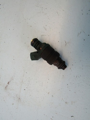 Seat Toledo Stella 1M AKL 1,6l SR Einspritzdüse Einspritzventil grün 037906031AA