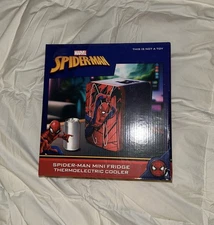 Marvel Spider-Man 4-Liter Mini Fridge Thermoelectric Cooler | Holds 6 Cans