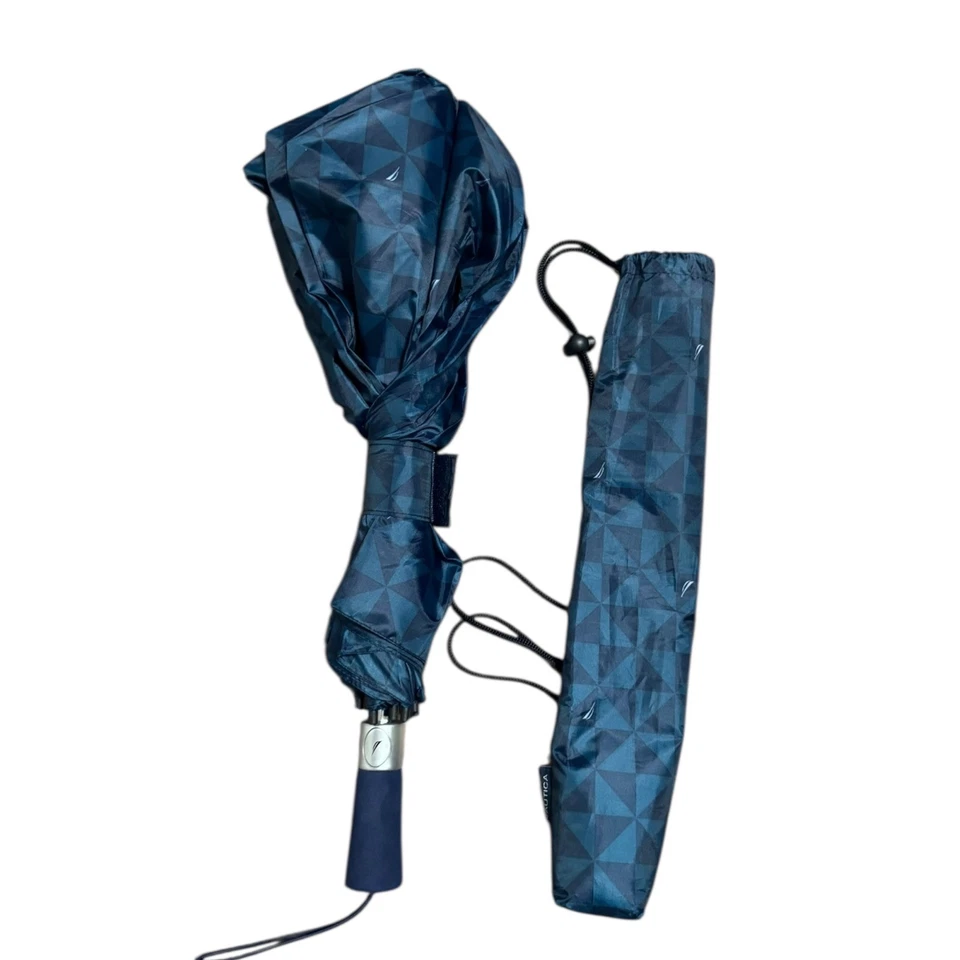 Acessórios de viagem Nautica compacto padrão triângulo geométrico guarda-chuva - Imagem 4 de 4