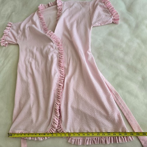 Vintage rosa weiß Seersucker gestreift Morgenmantel Kurzarm Rüschen Schärpe Taschen zum Binden - Bild 11 von 18