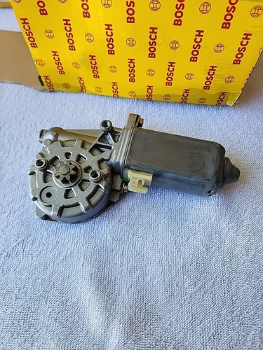 BOSCH MIRROR MOTOR FOR MERCEDES-BENZ 