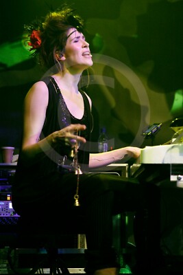 IMOGEN HEAP 11.02.2010 LARGE ORIGINAL PRO FINE ART LTD EDITION PHOTO FROU FROU
