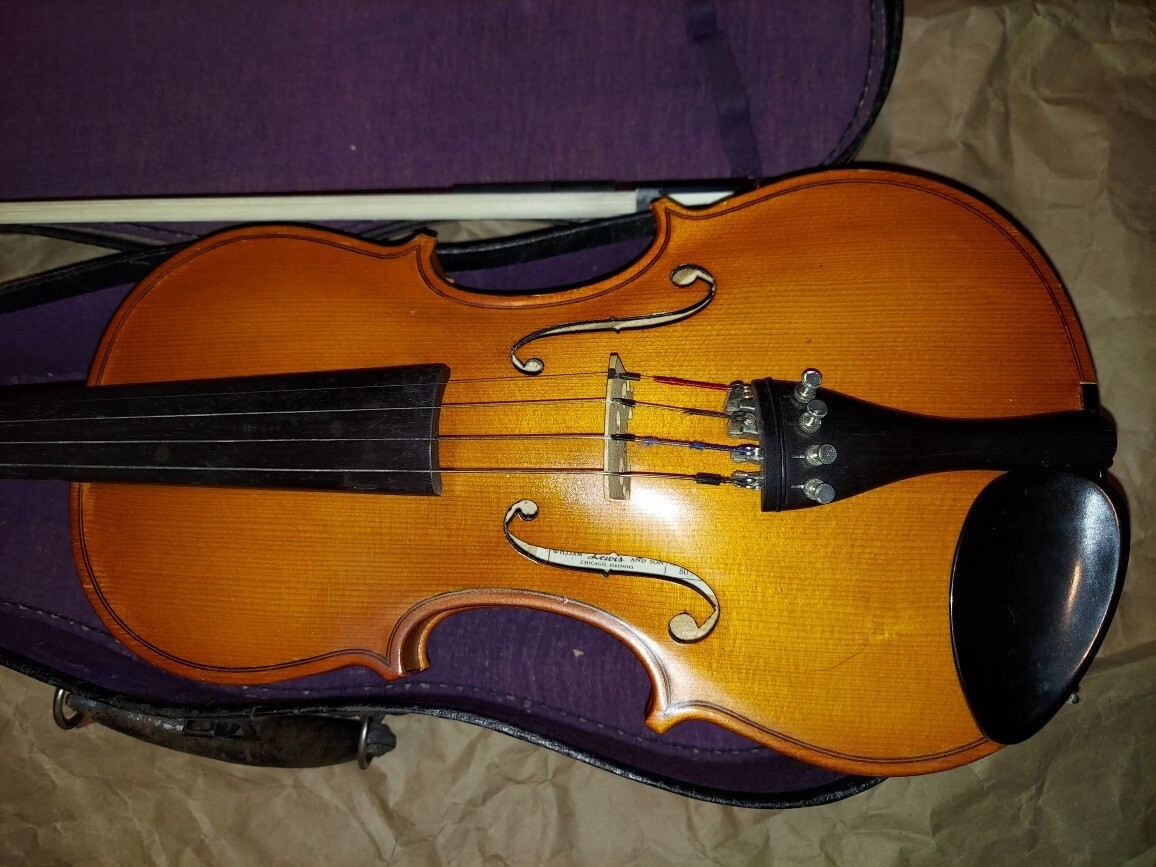 Wm. Lewis & Son Orchestra 4/4 Violin w/ case&bow, Very Good