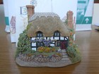 Lilliput Lane Marigold Meadow Brand New Boxed WITH DEEDS