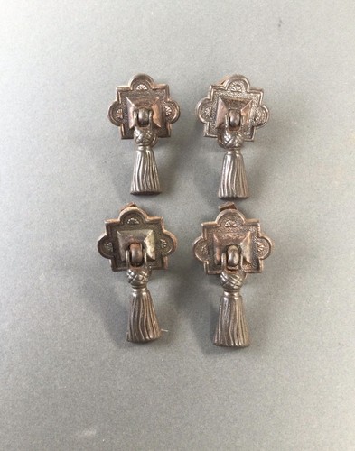 Antique Metal Cupboard Pull Handles X4 Reclaimed Salvaged - Picture 4 of 12