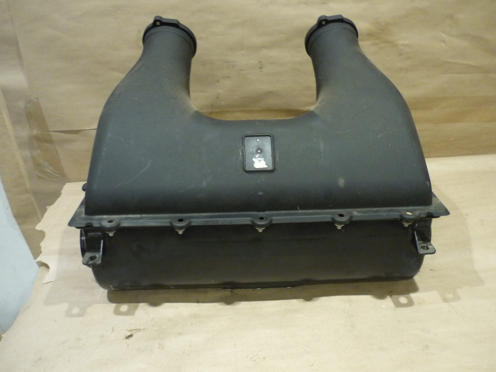 Ferrari 458 - Lower Filter Air Box And Upper Cover - P/N 252748 - 246588