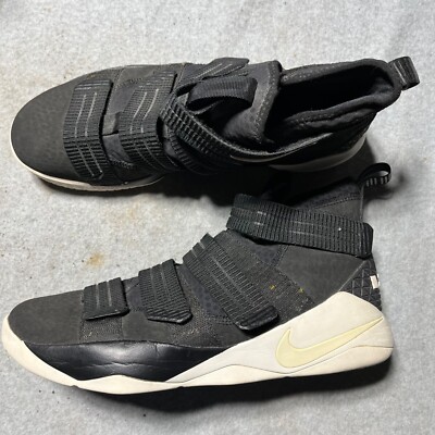 Nike Zoom Eleven Lebron Soldier Sneakers Black Mens Size 12 Hook