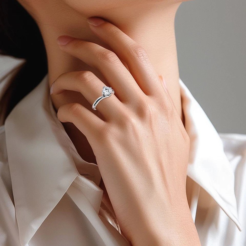 Round Cut Diamond Ring IGI Lab Created 14K White Gold 1.00 Carat E F  VS - Image 2 of 4