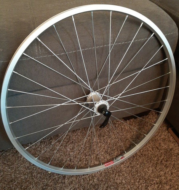 559x19 bike rim