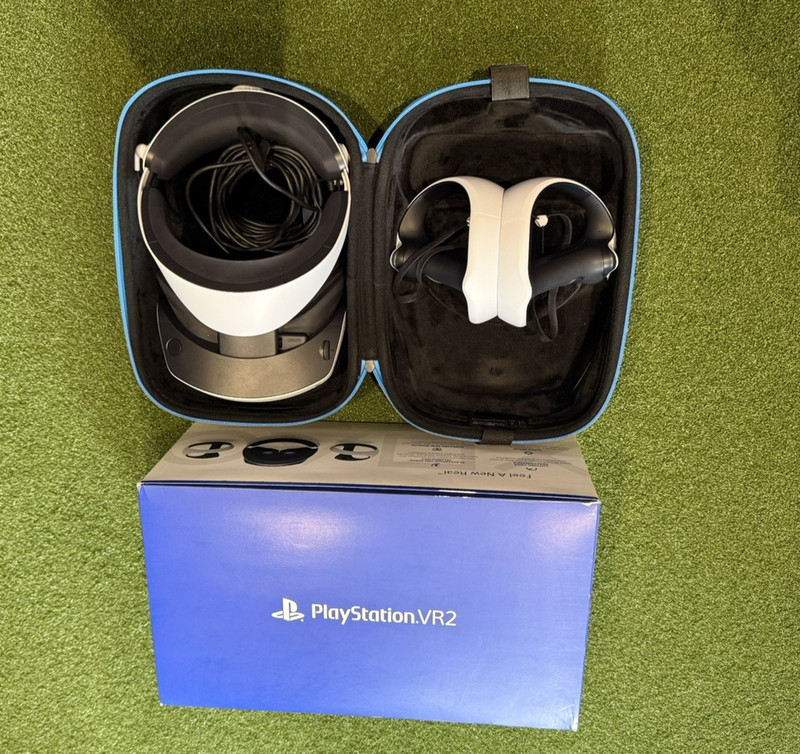Sony PlayStation VR2 Headset with controllers - White - Boxed + case