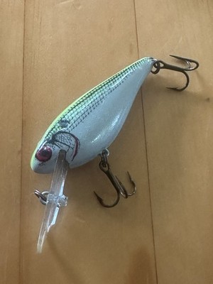 Fishing Lure - Cotton Cordell Cc Shad - Deep Diver Neon Chartreuse / White