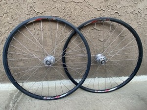 Silver Chris King ISO F100/R135mm QR Hubs/DT Swiss XR 4.1 Rims 26” Disc Wheelset