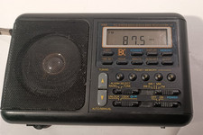 World Band Receiver Radio DAK PLL Synthesized Digital MR-101 FM/SW1/SW2/MW