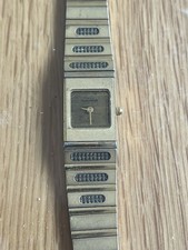 Vuillemin Regnier montre femme quartz carrée dorée réf 94200D