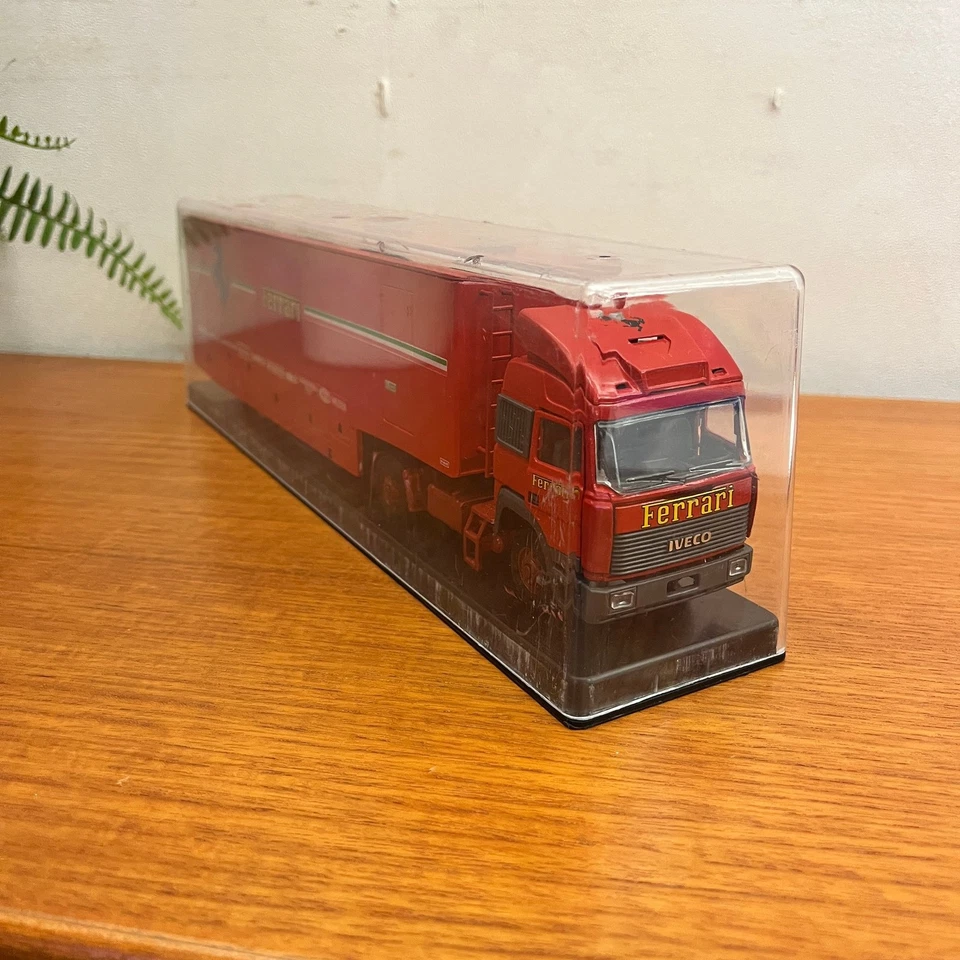 Ferrari Iveco F1 Team Camión Carrera Transportador Diecast Modelo #2 Foto 3 de 4