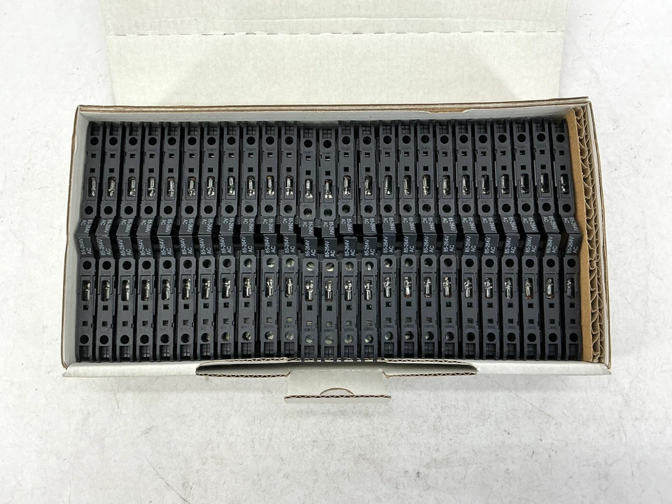 New Box of 50 Allen Bradley 1492-WFB4250 Ser B Terminal Blocks 85-264V 1492-WFB4 - Image 2 of 4