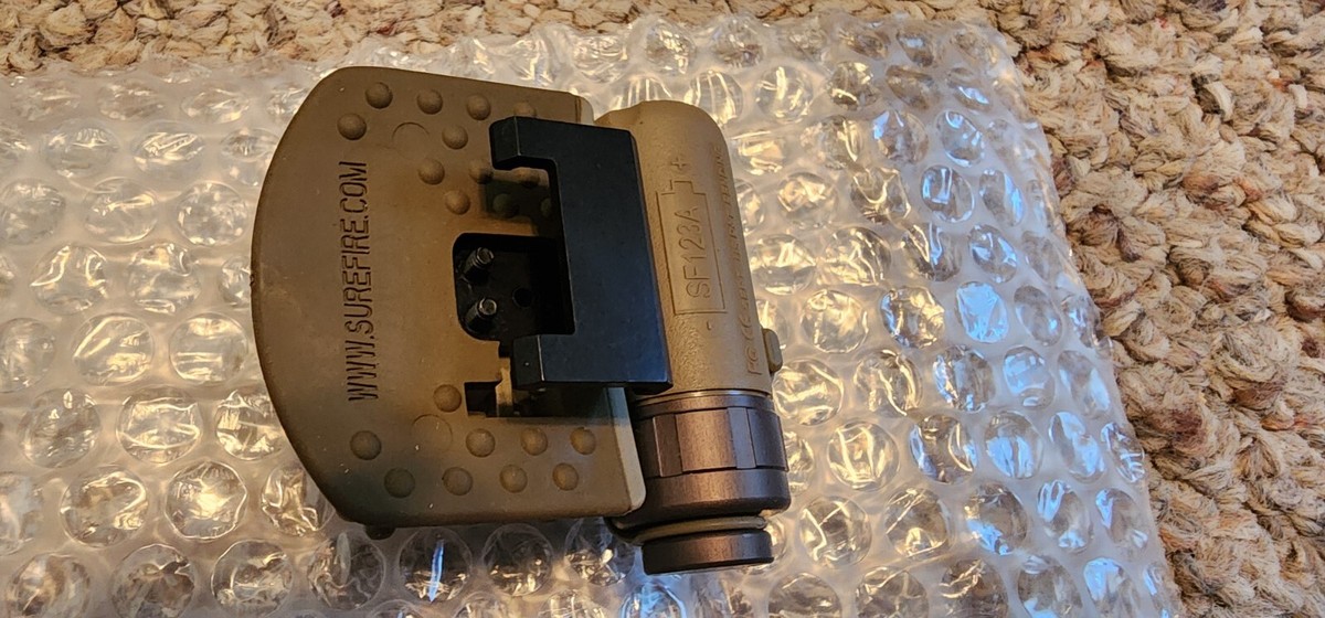 surefire hl1-c-tn シュアファイア　red White SureFire HL1-C-TN Helmet Light, 3V, 1.4-19.2 lu, Red/White