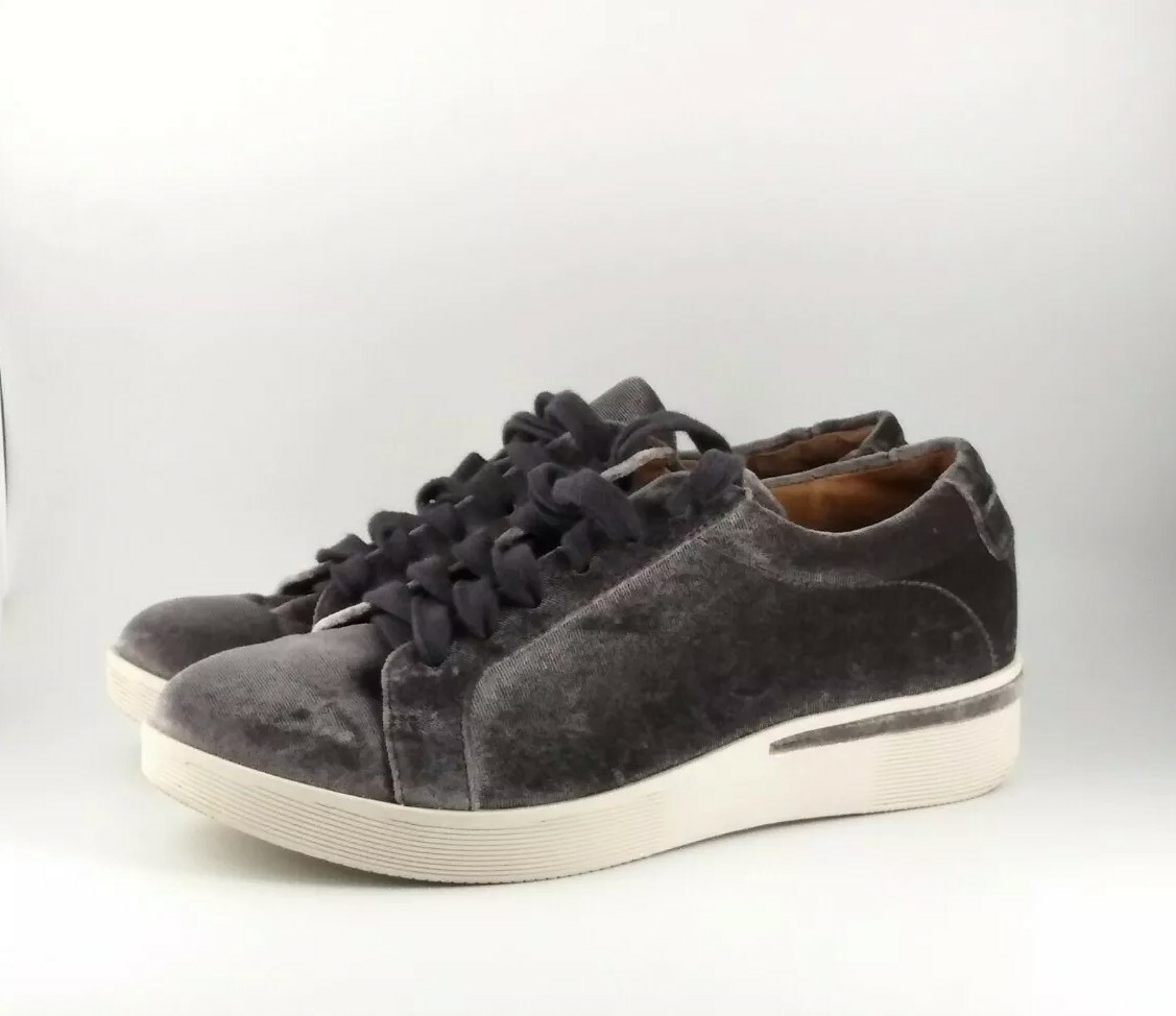 GENTLE SOULS KENNETH COLE Haddie Grey 