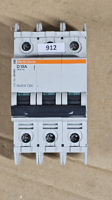 Merlin Gerin, Circuit Breaker D15A Multi9 C60 3-polig                 0912