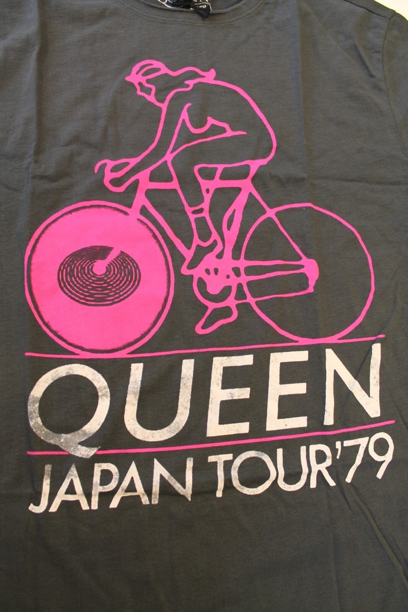 Amplified T-shirt Queen - 