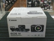 Canon EOS M Mirrorless Camera Kit with 18-55mm 22mm Lenses Used