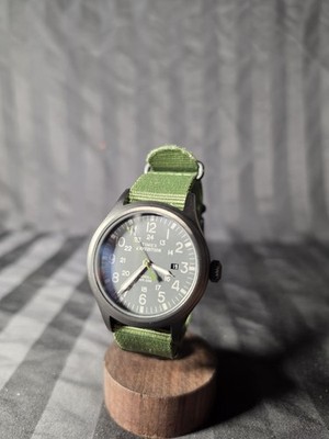 Timex Expedition Scout Mens Watch TW4B04700 Green Fabric Strap Unused 40mm