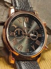 Geneva Marken Armbanduhr Uhr NEU  In Gold Modernes zeitloses Design sehr modern