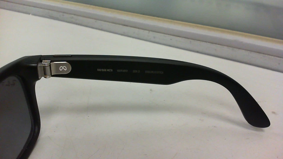 RAY-BAN META Meta Wayfarer (Gen 2) Glasses - Matte Black with Gradient Graphite, photo 2 of 5
