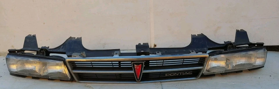 1989 Pontiac Bonneville Header Panel Grille Headlights Oem - Image 2 of 4