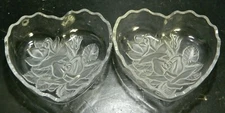 Vintage Pair Of Crystal Heart Shaped Bowls w/ Frosted Roses 1.5" x 6" x 5.5" Exc
