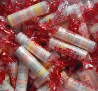 500 x SWEETWORLD ROCKETS COMPRESSED CANDY BULK LOLLIES RAINBOW WRAPPED ...