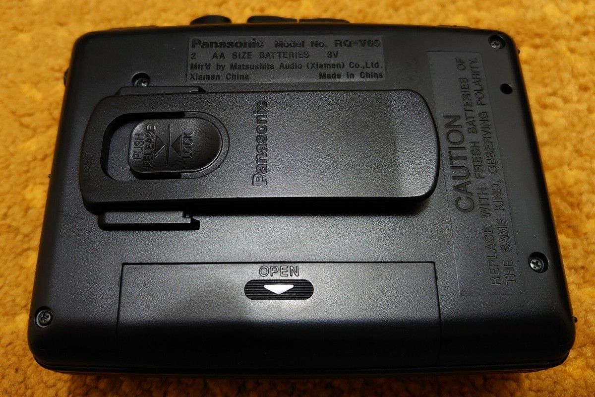 【ほぼ未使用品】Panasonic カセット プレーヤー RQ-V65 Vintage Panasonic RQ-V65 Portable Cassette Player Walkman